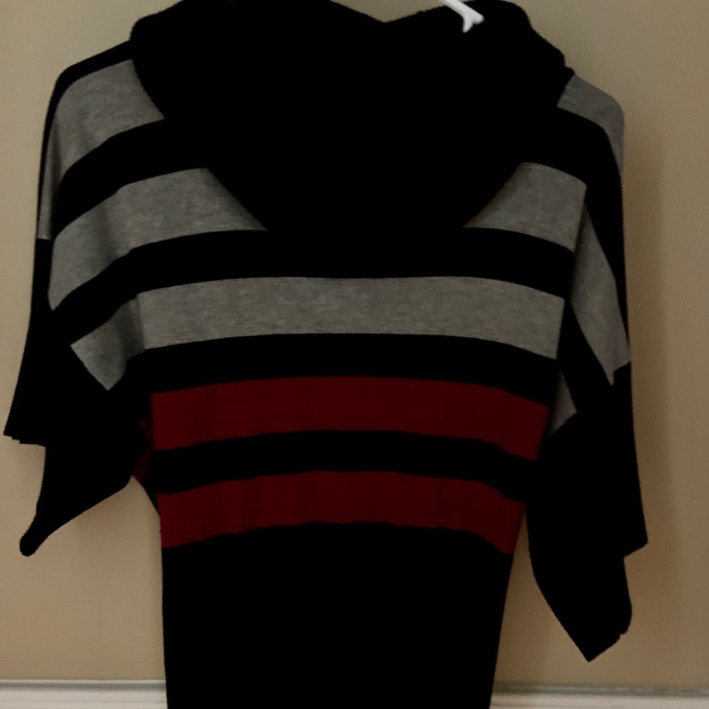 NWOT Spense short-sleeve sweater